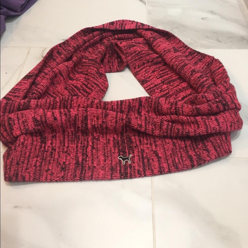 *free with purchase* Victoria’s Secret PINK Infinity Scarf